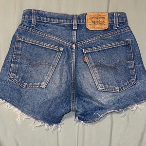 High waisted Levi’s cutoffs